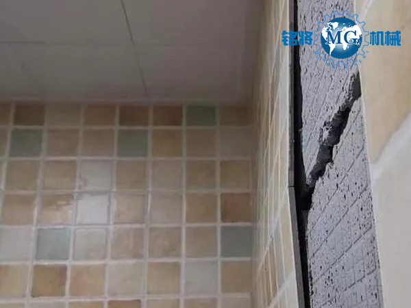 牆磚(zhuān)大麵積脫落!牆麵問題還是瓷磚粘貼問題? 牆磚大麵積(jī)脫落!牆麵問題還是瓷磚粘(zhān)貼問題?