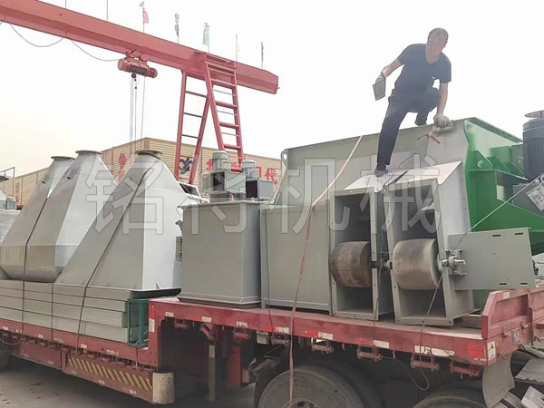 4方雙軸（zhóu）噸包包裝生產線發貨現場