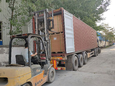 阿曼年產10萬噸幹混（hún）砂漿生產線發貨