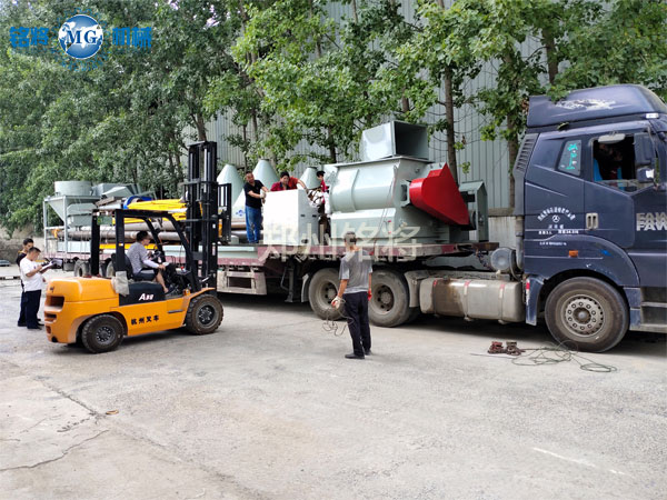 天(tiān)津(jīn)東駿達發貨現場2 天津東駿達發貨(huò)現場2