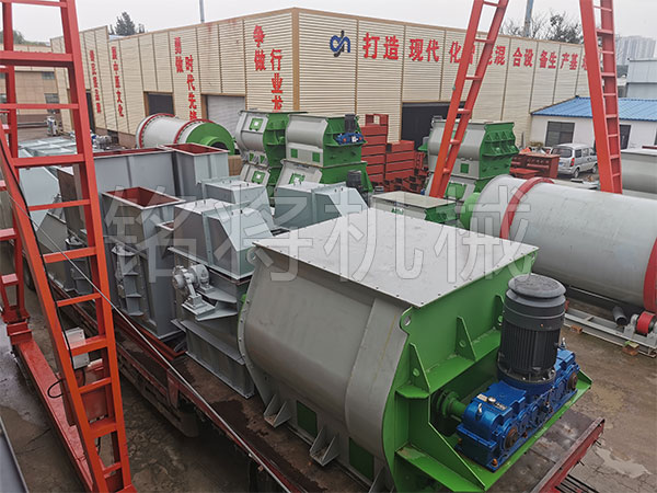 廣（guǎng）東韶關第（dì）11車幹粉砂漿設備裝車發貨！